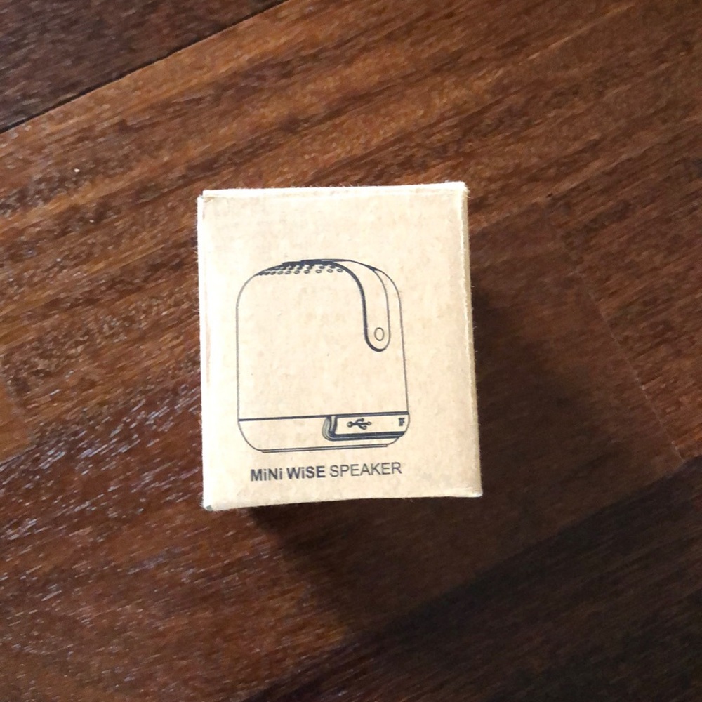 Mini wise speaker